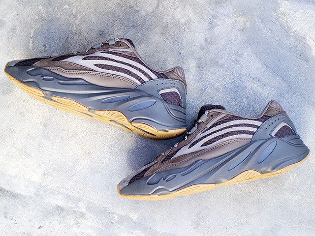 YEEZY BOOST 700 V2 “GEODE”01