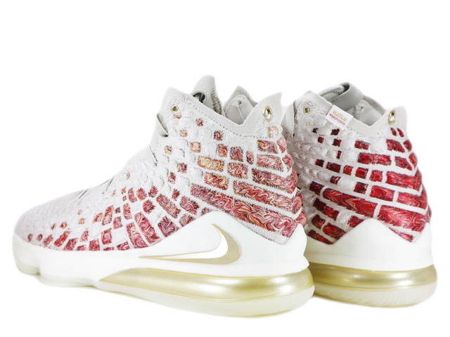 LEBRON 17 PRM CT3466-001 - 2