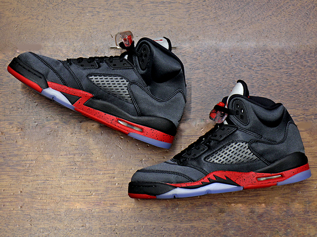 AIR JORDAN 5 RETRO(GS) “SATAIN-BLACK/UNIVERSITY RED”01