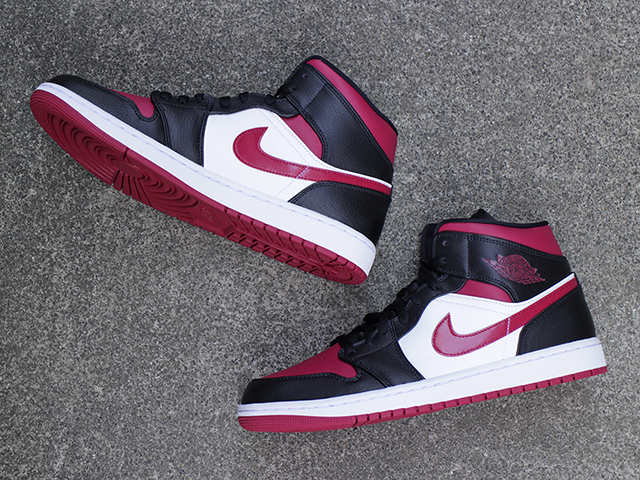 AIR JORDAN 1 MID “BLACK/NOBLE RED”01