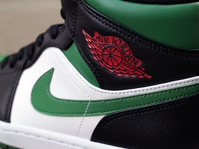 AIR JORDAN 1 MID “BLACK/PINE GREEN”01