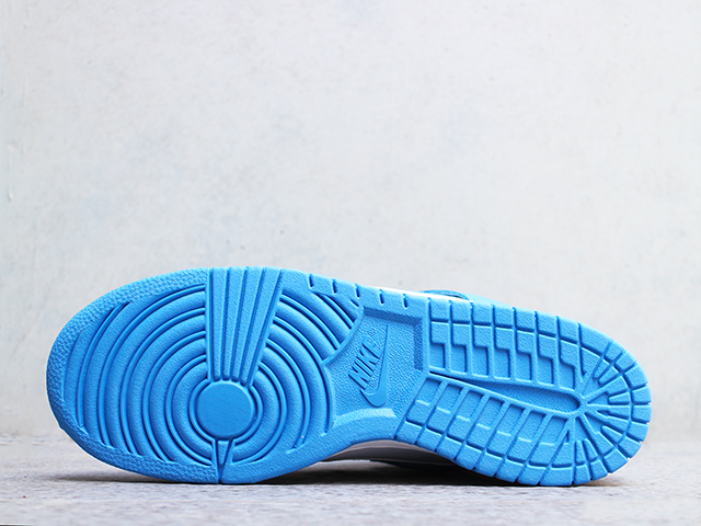 DUNK HIGH LE “UNC 1999” WHITE/CAROLINE BLUE01