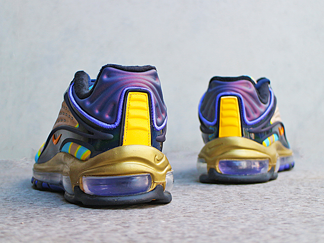AIR MAX DELUXE “A NEW WAVE”01