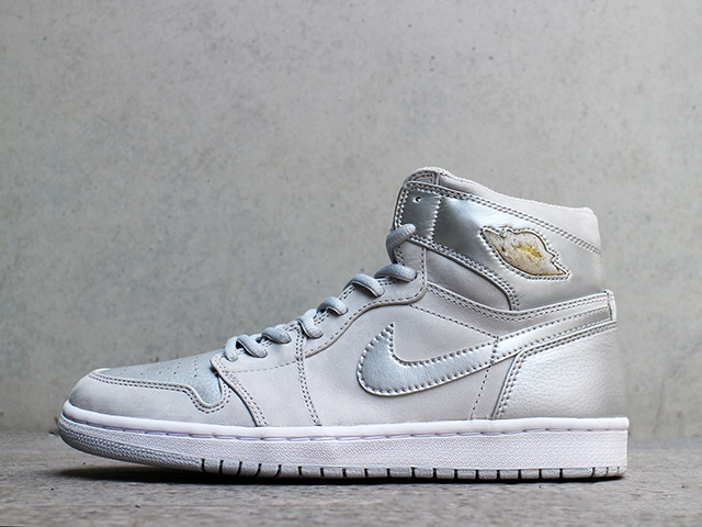 AIR JORDAN 1 (2001 ADDITION)01