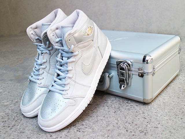 AIR JORDAN 1 (2001 ADDITION)01