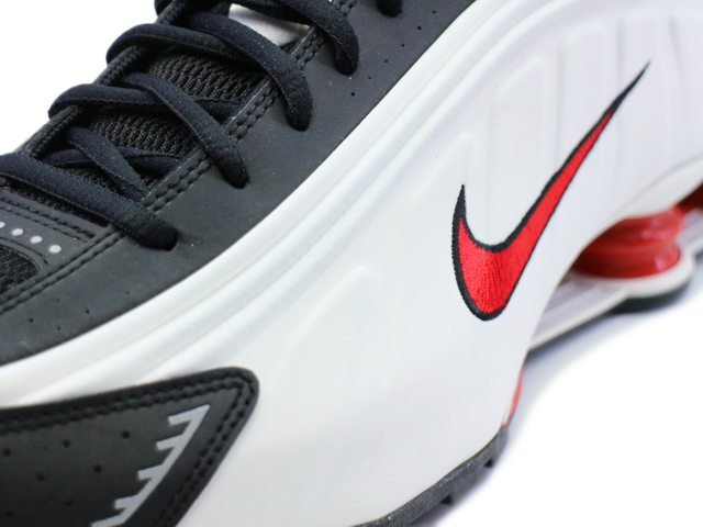 SHOX R4 104265-050 - 5