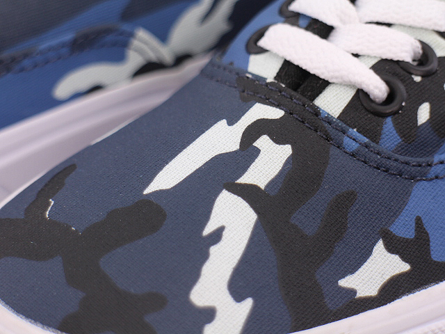 UA AUTHENTIC VN0A38EMRK2 - 5