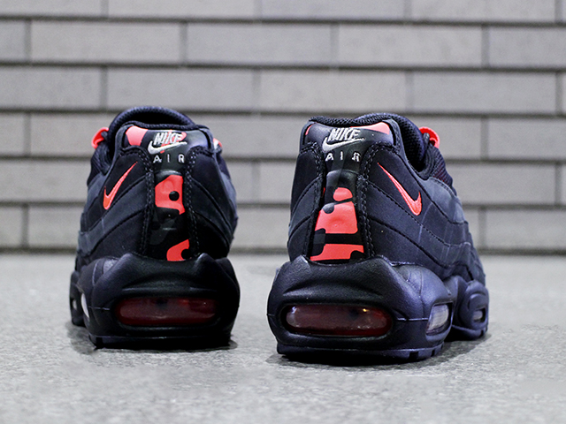 AIR MAX 95 “LIVERPOOL FC”01