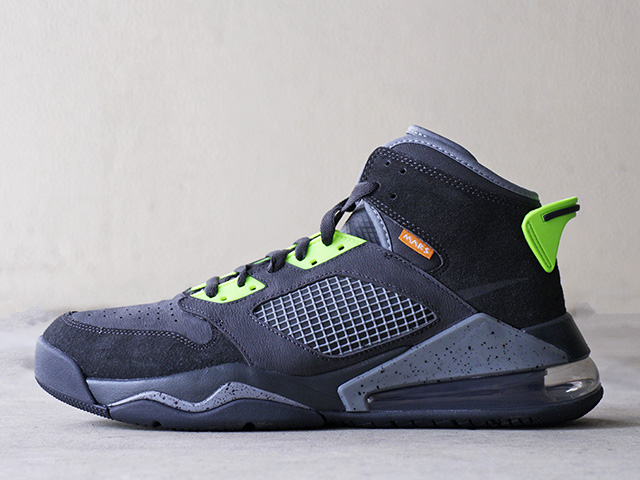 JORDAN MARS 270 ” BALL ALL DAY BALL ALL NIGHT”01