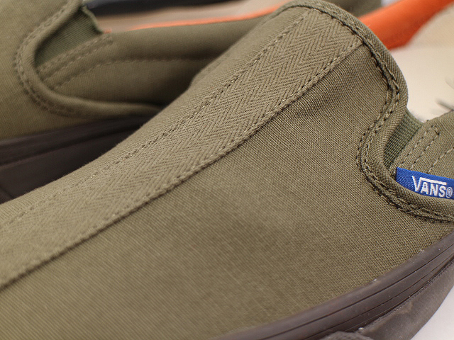 TH SLIP-ON 66 LX VN0A3D9VURA - 5