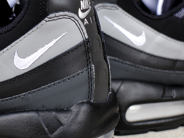 AIR MAX 95 ESSENTIAL “BLACK/GREY”01