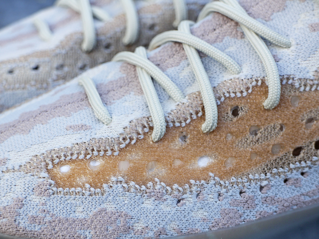 YEEZY BOOST 380 “PEPPER”01