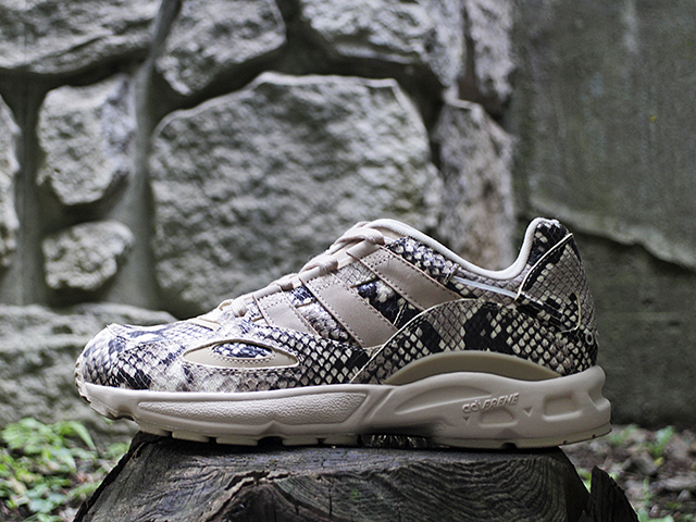 LXCON 94 “SNAKESKIN”01