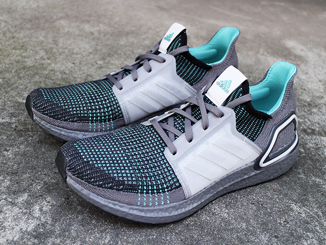 ULTRA BOOST 19 “BLACK/GREY THREE”01