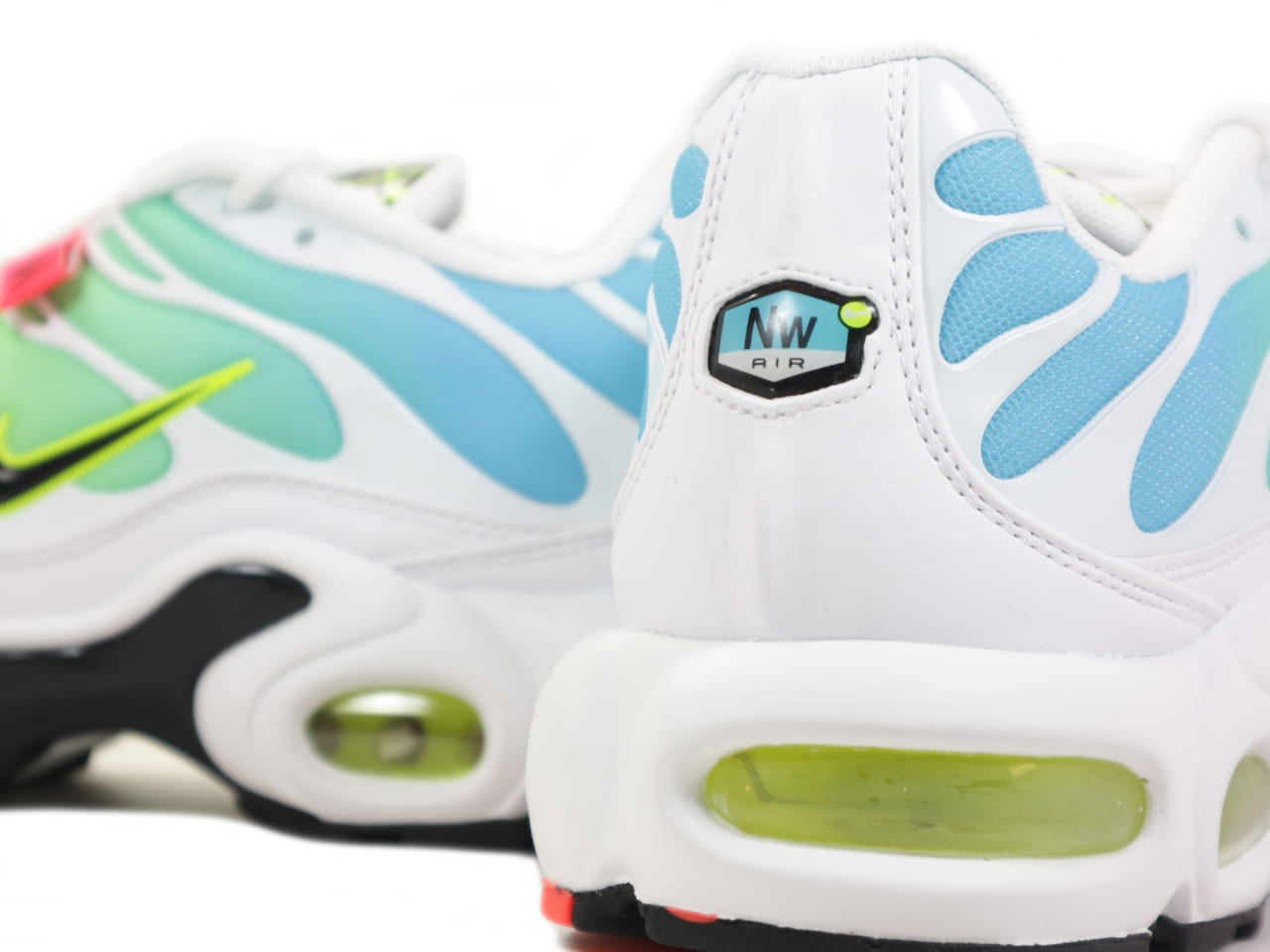 AIR MAX PLUS WW CK7291-100 - 5