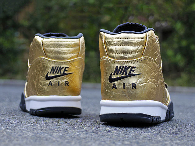AIR TRAINER 1 PREMIUM QS “NFL SUPER BOWL 50”01