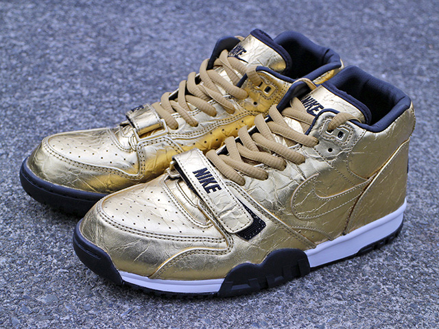 AIR TRAINER 1 PREMIUM QS “NFL SUPER BOWL 50”01