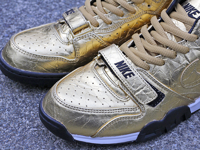 AIR TRAINER 1 PREMIUM QS “NFL SUPER BOWL 50”01