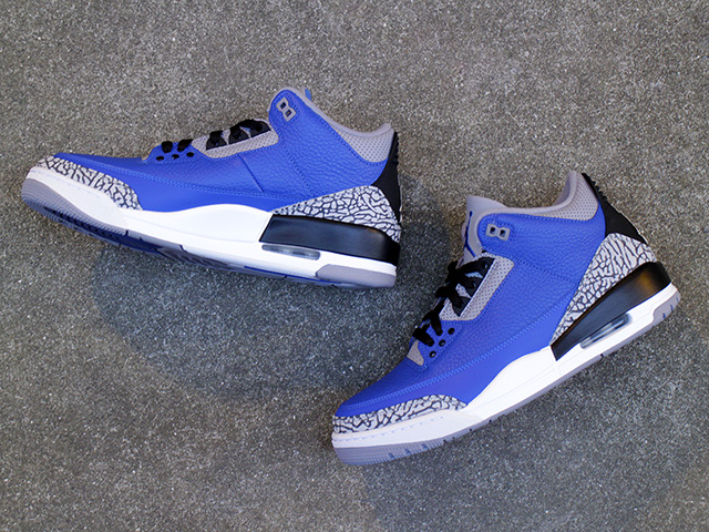 AIR JORDAN 3 RETRO “VARSITY ROYAL”01