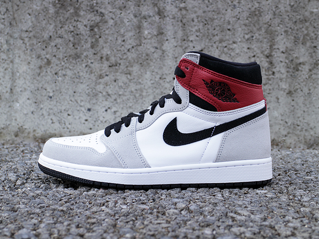 AIR JORDAN 1 RETRO HIGH OG “SMOKE GREY”01