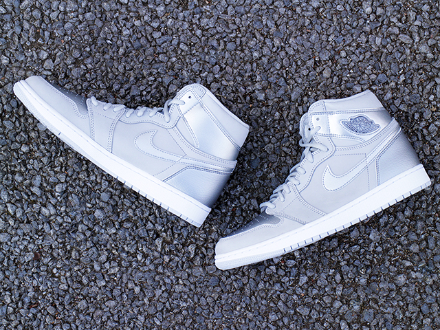 AIR JORDAN 1 HIGH OG CO JP “NEUTRAL GREY/SILVER”01