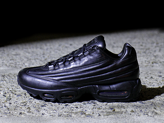 AIR MAX 95 LUX “SUPREME” BLACK01