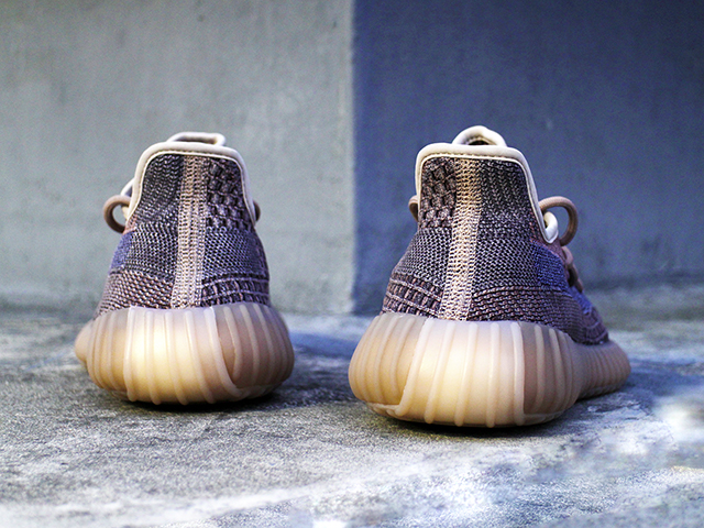 YEEZY BOOST 350 V2 “FADE/YECHER”01