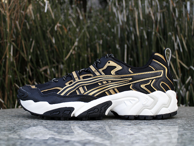 GEL-NANDI “BLACK/PURE GOLD”01