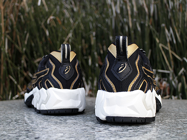 GEL-NANDI “BLACK/PURE GOLD”01