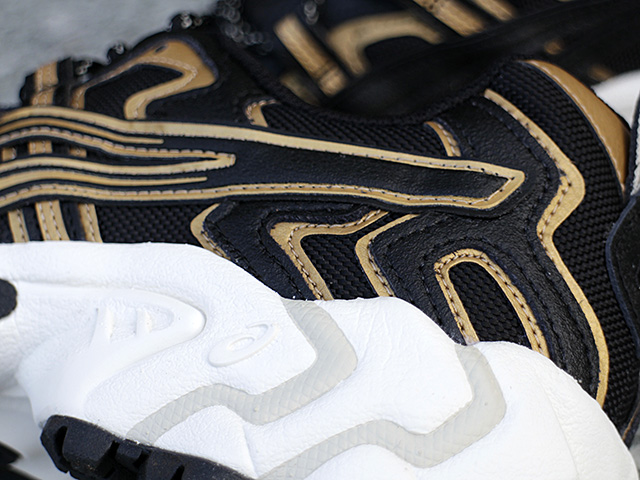 GEL-NANDI “BLACK/PURE GOLD”01