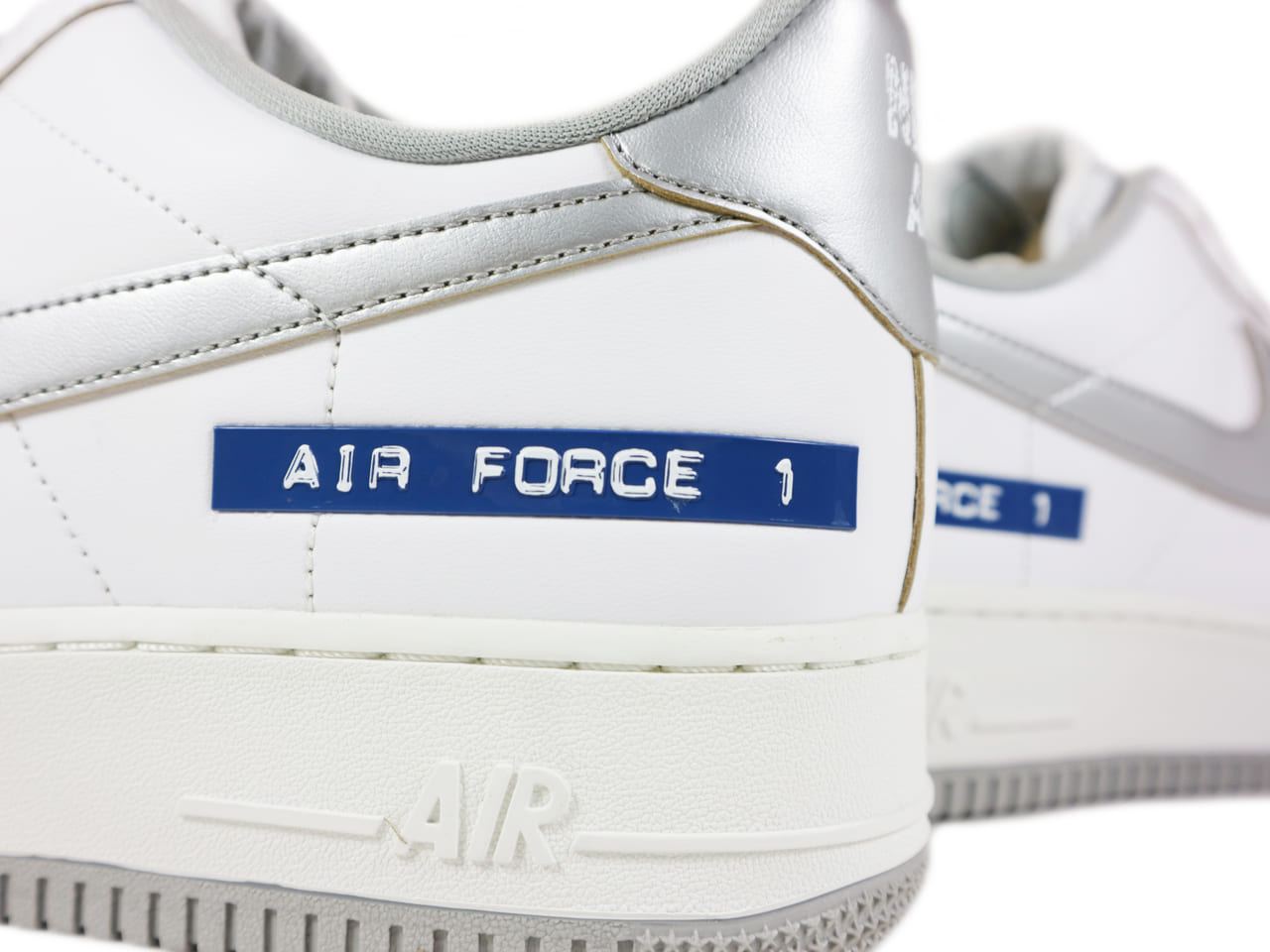 AIR FORCE 1 07 LV8 DC5209-100 - 4