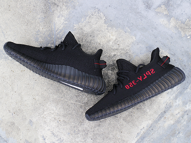YEEZY BOOST 350 V2 “CORE BLACK/RED”01