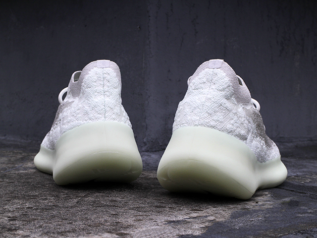 YEEZY BOOST 380 “CALCITE GLOW”01