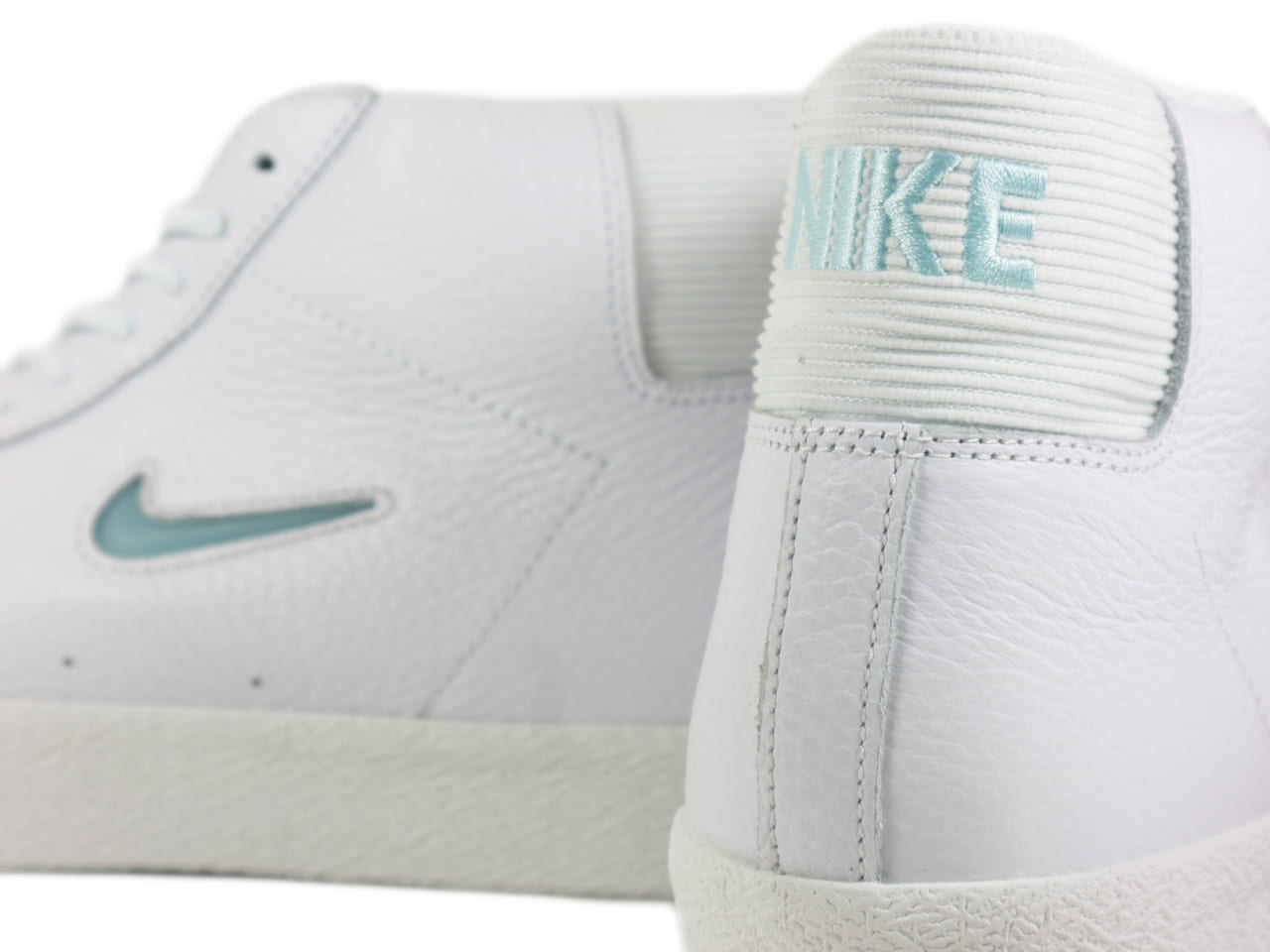 SB ZOOM BLAZER MID PRM CU5283-100 - 5