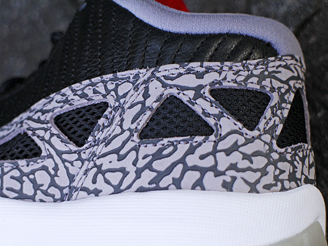 AIR JORDAN 11 RETRO LOW IE “BLACK/CEMENT GREY”01