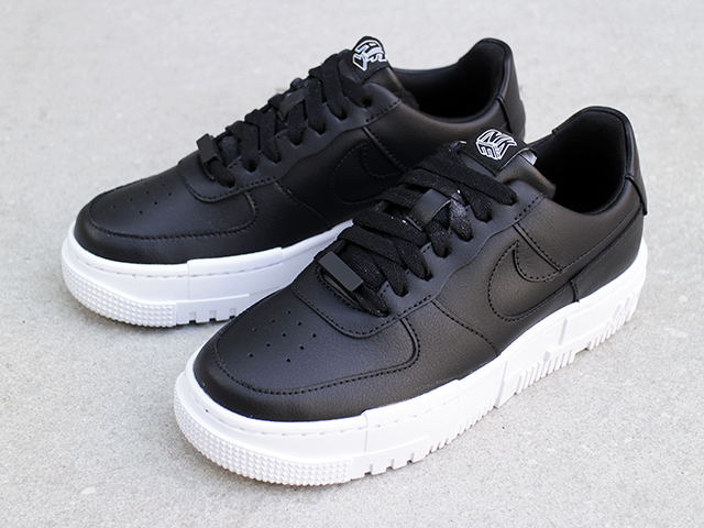 WMNS AIR FORCE 1 PIXEL “BLACK/WHITE”01