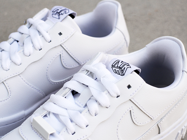 WMNS AIR FORCE 1 PIXEL “WHITE/BLACK”01