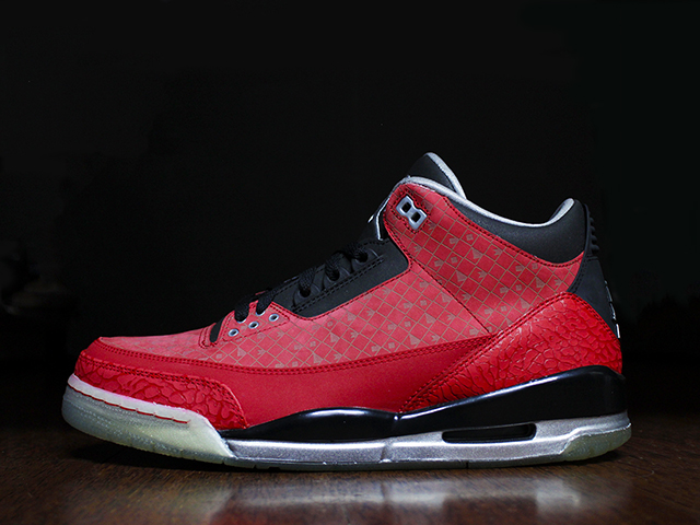 AIR JORDAN 3 RETRO “DOERNBECHER 2010”01