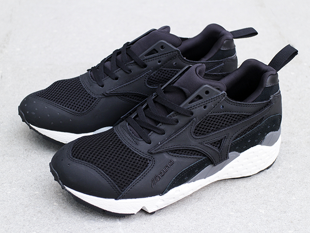MIZUNO MONDO CONTROL “田中将大×ももいろクローバーZ ×MITA SNEAKERS”01
