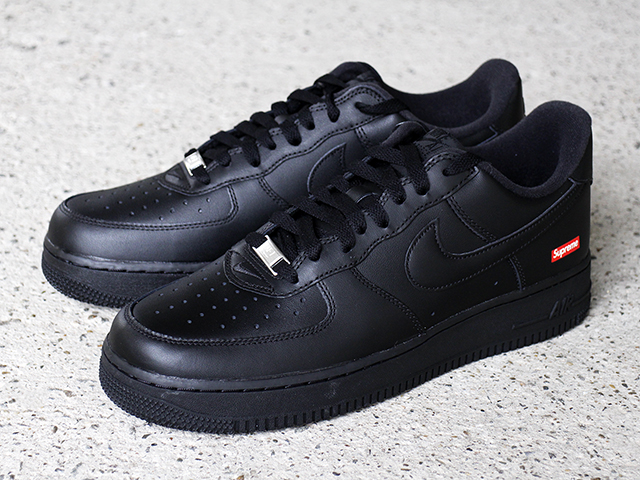 AIR FORCE 1 LOW/SUPREME “BLACK”01