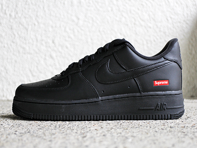 AIR FORCE 1 LOW/SUPREME “BLACK”01