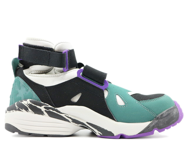 AIR CARNIVORE 390077-001 - 3