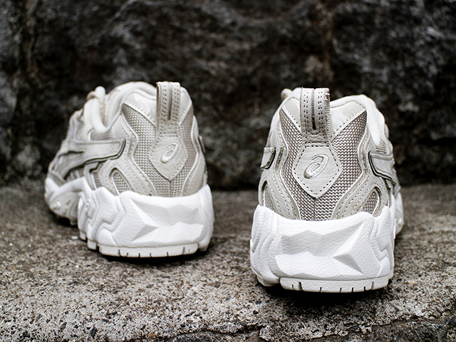 ASICS GEL-NANDI “PUTTY”01