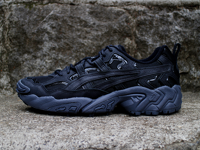 ASICS GEL-NANDI “BLACK”01