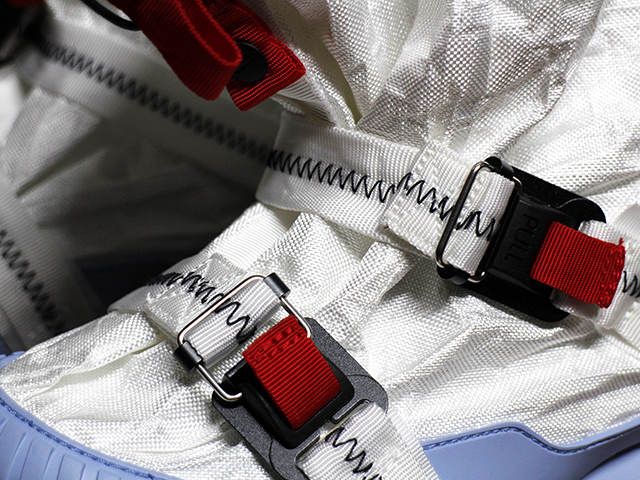 MARS YARD OVERSHOE01