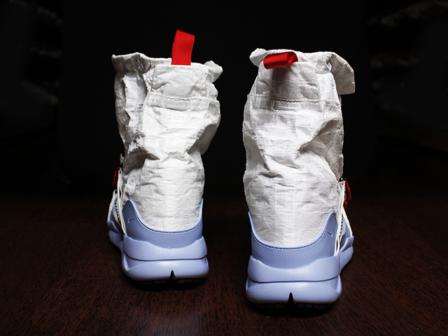 MARS YARD OVERSHOE01