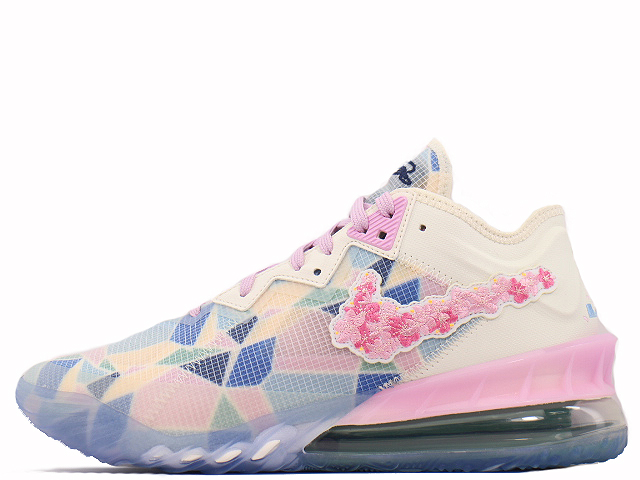 ナイキ　lebron xviii low