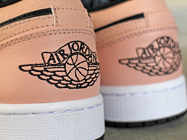 AIR JORDAN 1 LOW “BLACK/ARCTIC ORANGE”01