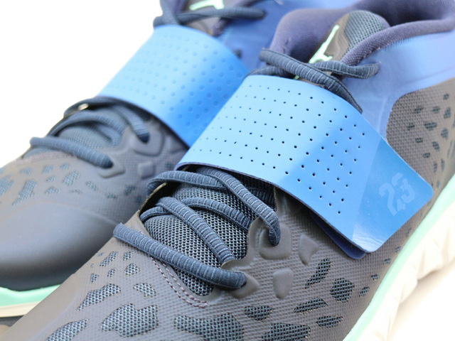 JORDAN FLIGHT FLEX TRAINER 2 768911-406 - 5