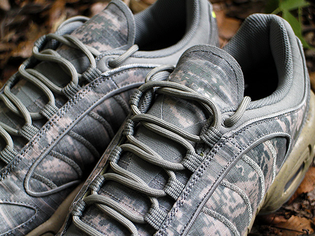 AIR MAX TAILWIND 4 SP “DIGI CAMO”01